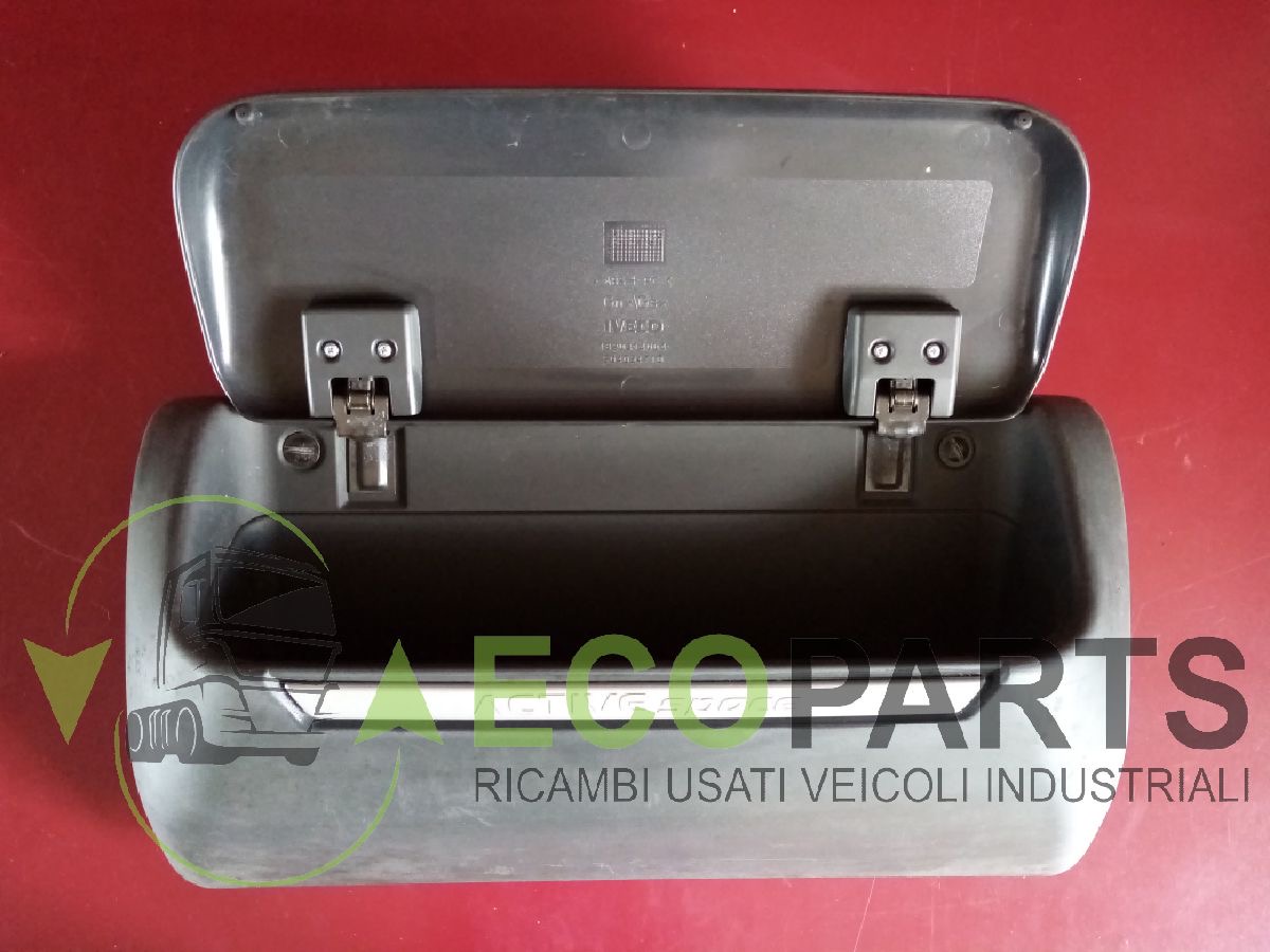 Cassetto portaoggetti ricambio usato IVECO Stralis AS