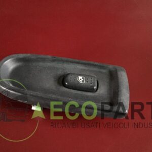 Pulsantiera comando alzacristallo DX usato Iveco Daily IV serie