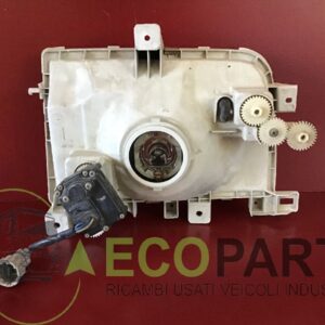 Faro anteriore SX ricambio usato Nissan Cabstar prima serie