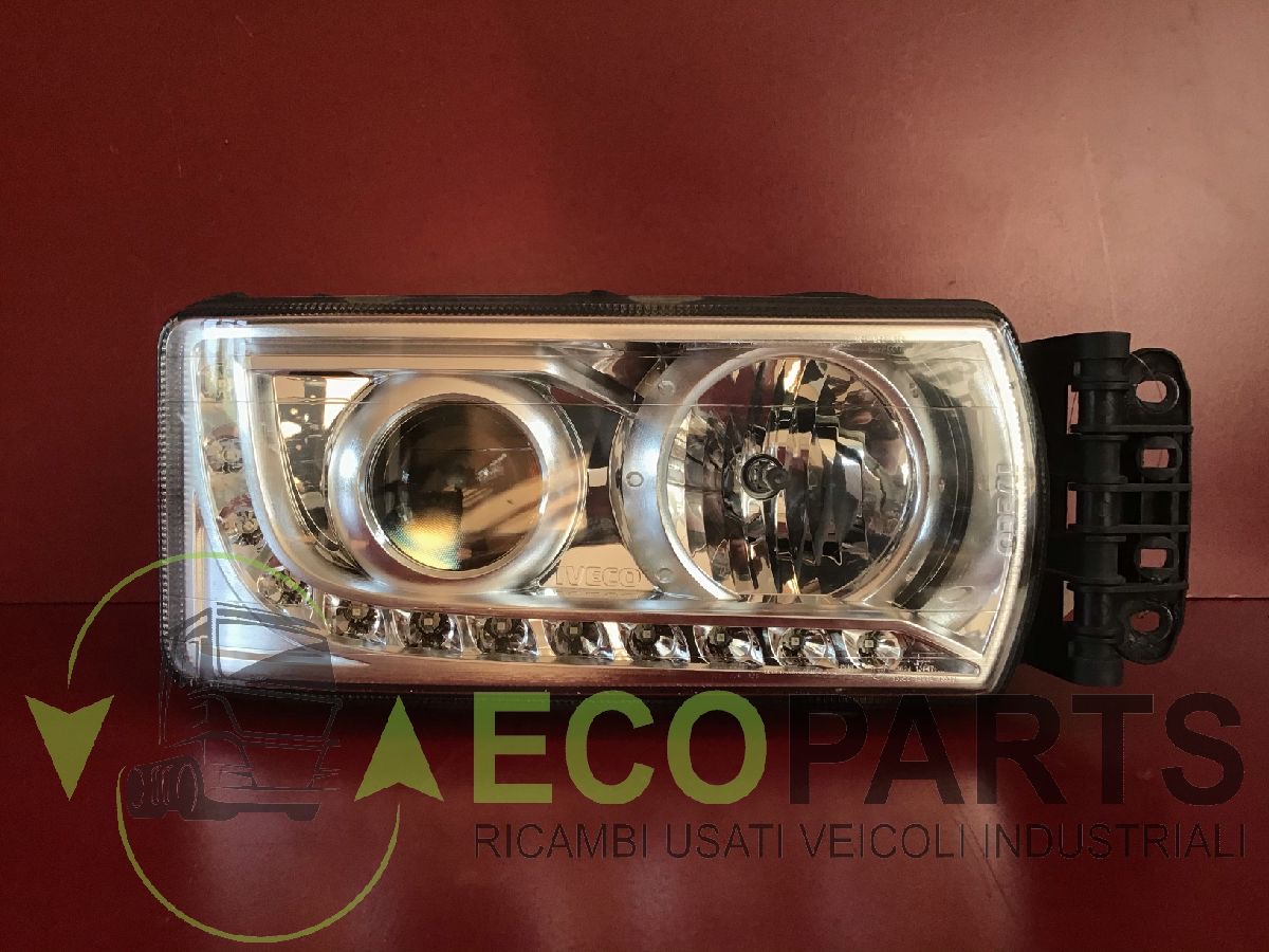 Proiettore anteriore DX con led usato Iveco Stralis