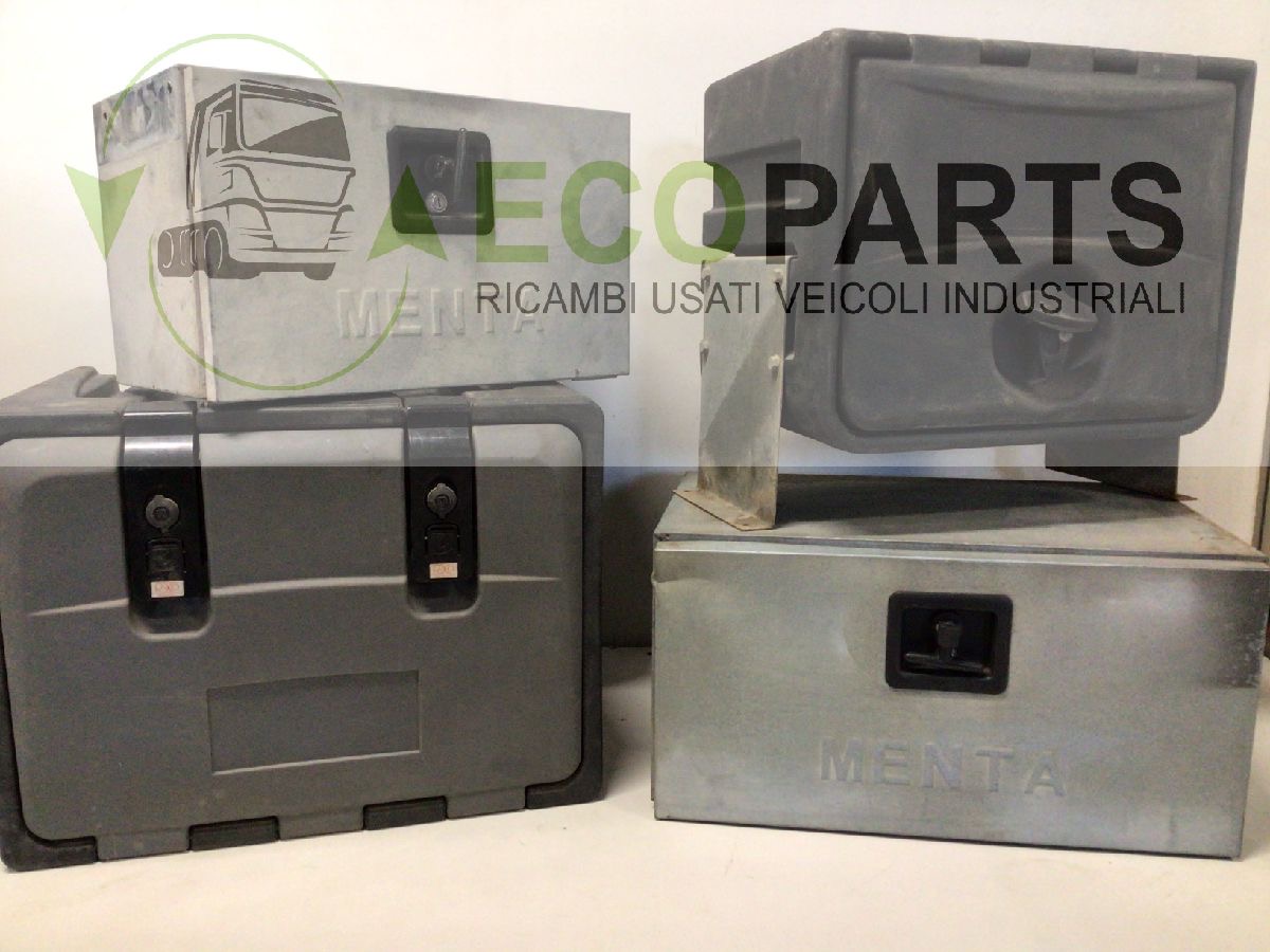 Cassette e bauli porta attrezzi usati per autocarri