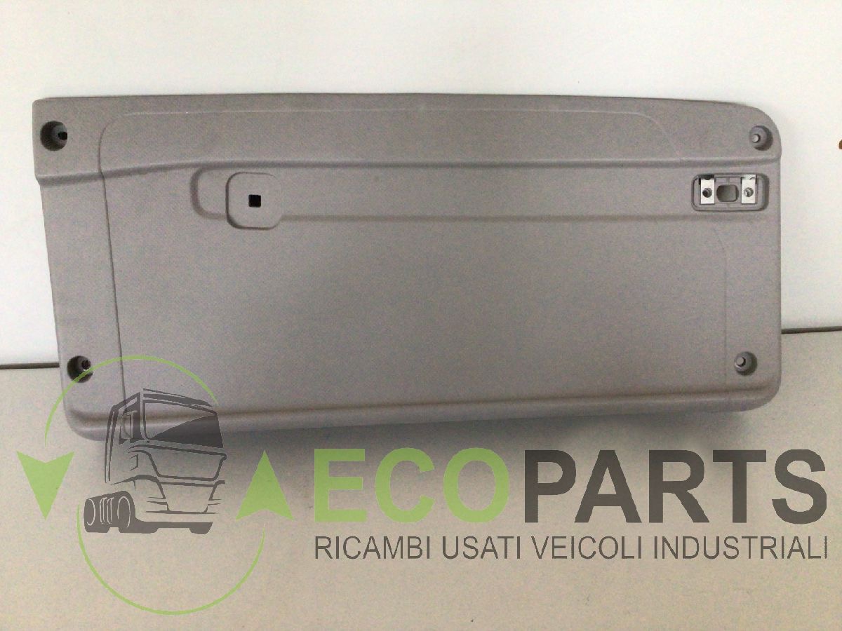 Pannelli interni rivestimento superiore cabina Isuzu - immagine 2